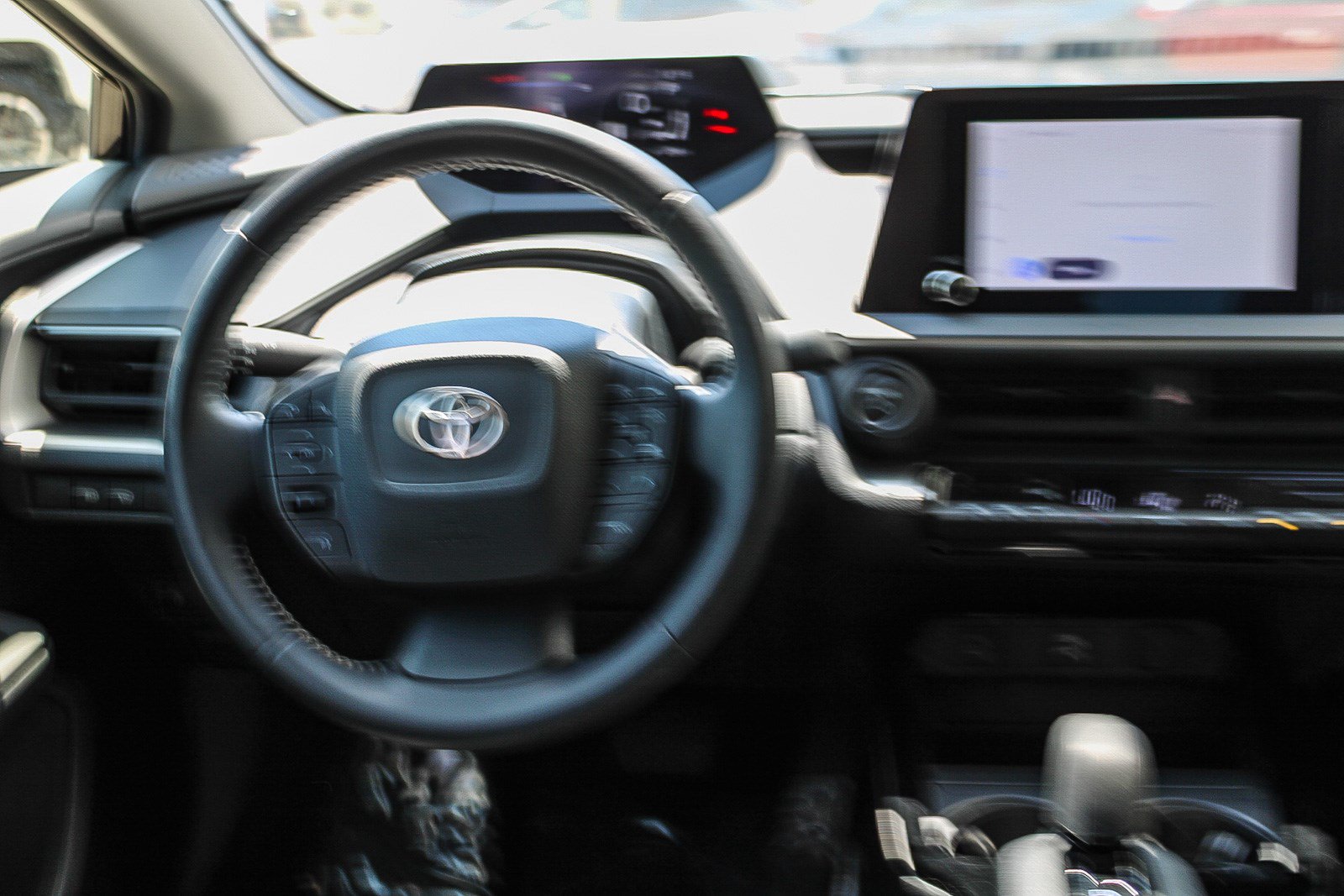 Certified 2025 Toyota Prius LE AWD/4WD image 15