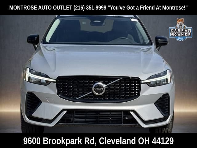 Used 2025 Volvo XC60 T8 Core w/ Protection Package Premier image 9