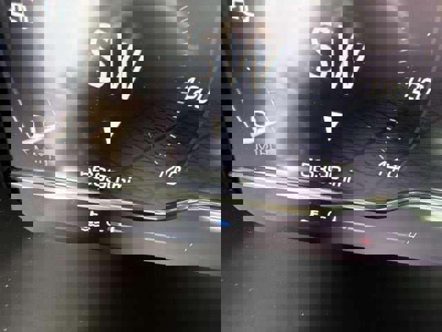 Used 2024 GMC Sierra 3500 SLT w/ SLT Premium Package image 7