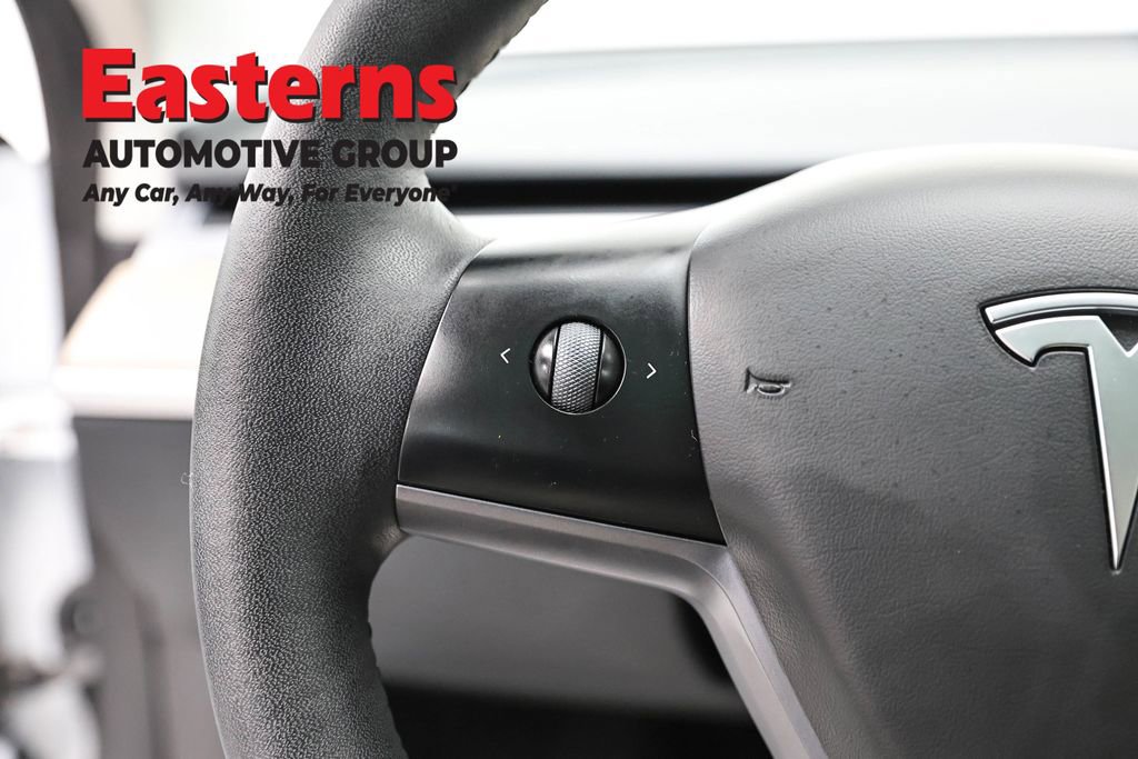 Used 2023 Tesla Model 3 Standard Range RWD image 15