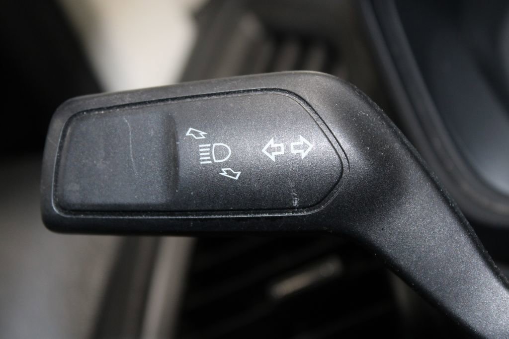 Used 2021 Ford EcoSport SE image 28