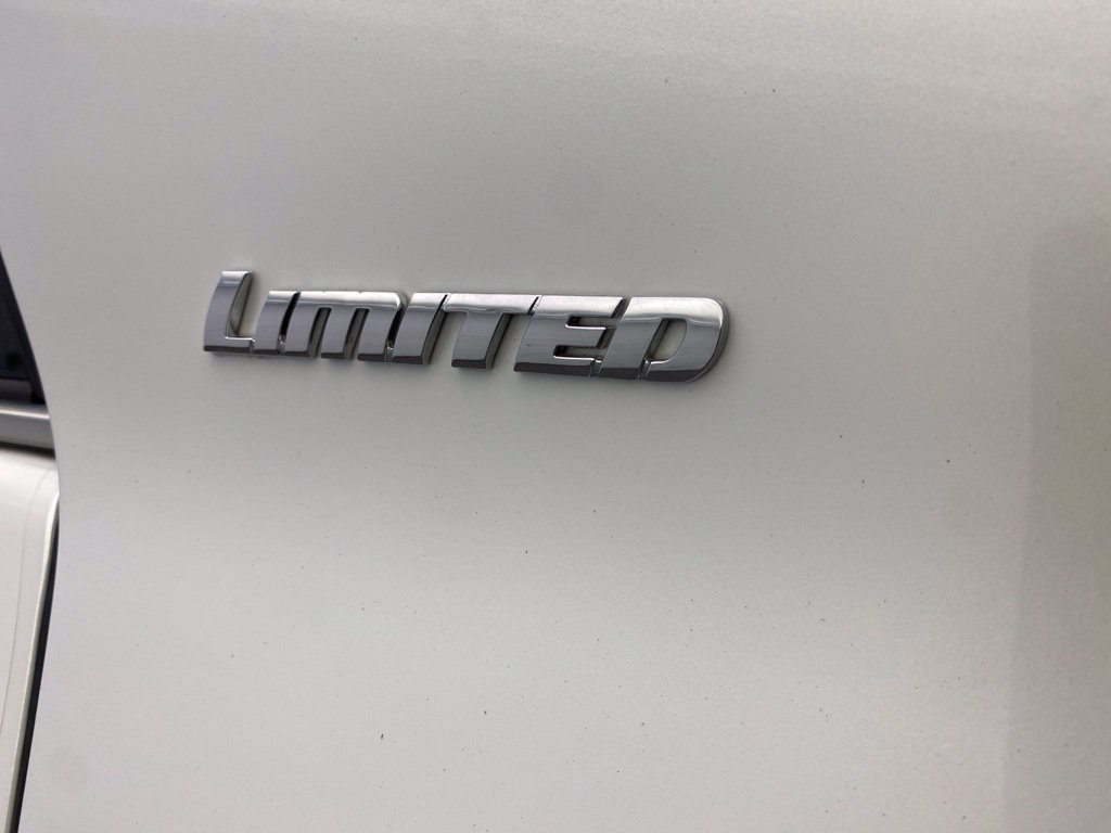 Used 2024 Toyota 4Runner Limited AWD/4WD image 10