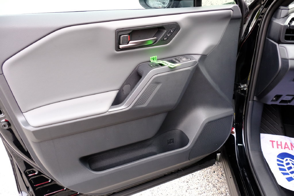 New 2026 Toyota RAV4 XSE AWD/4WD image 9