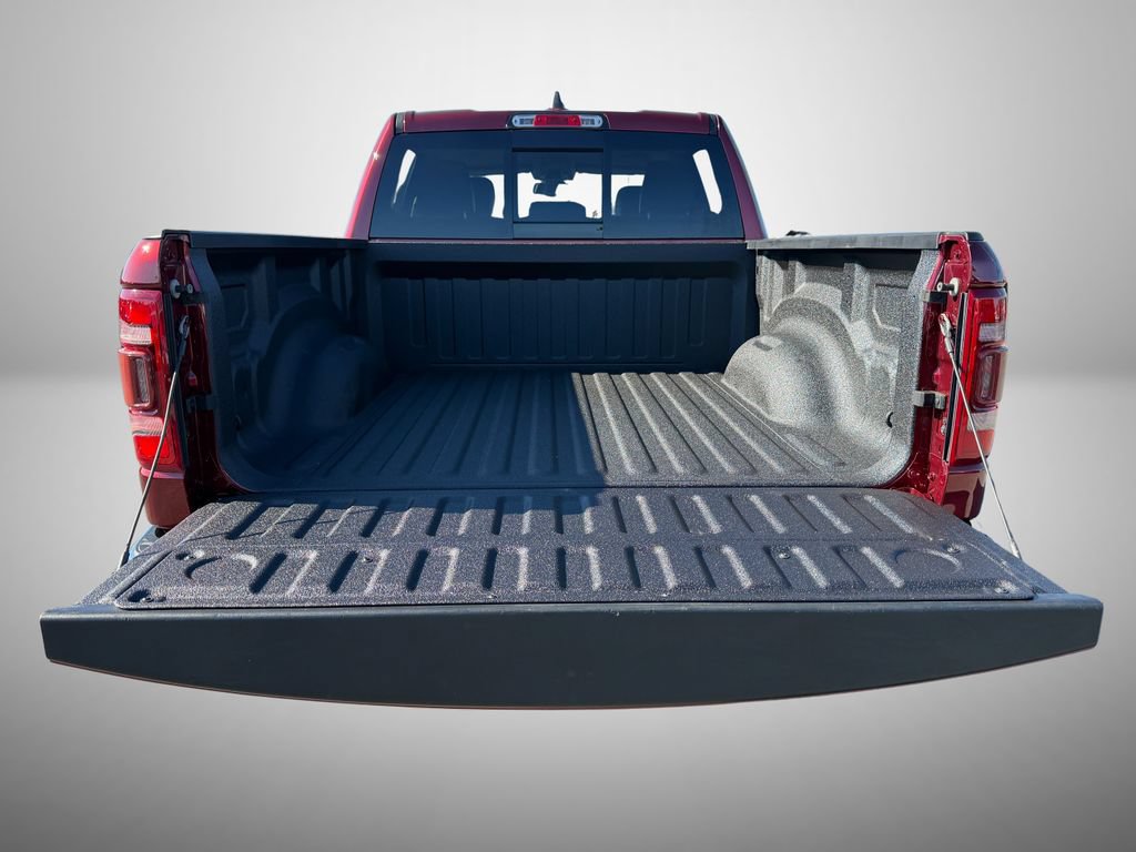 Used 2019 RAM 1500 Laramie AWD/4WD image 11