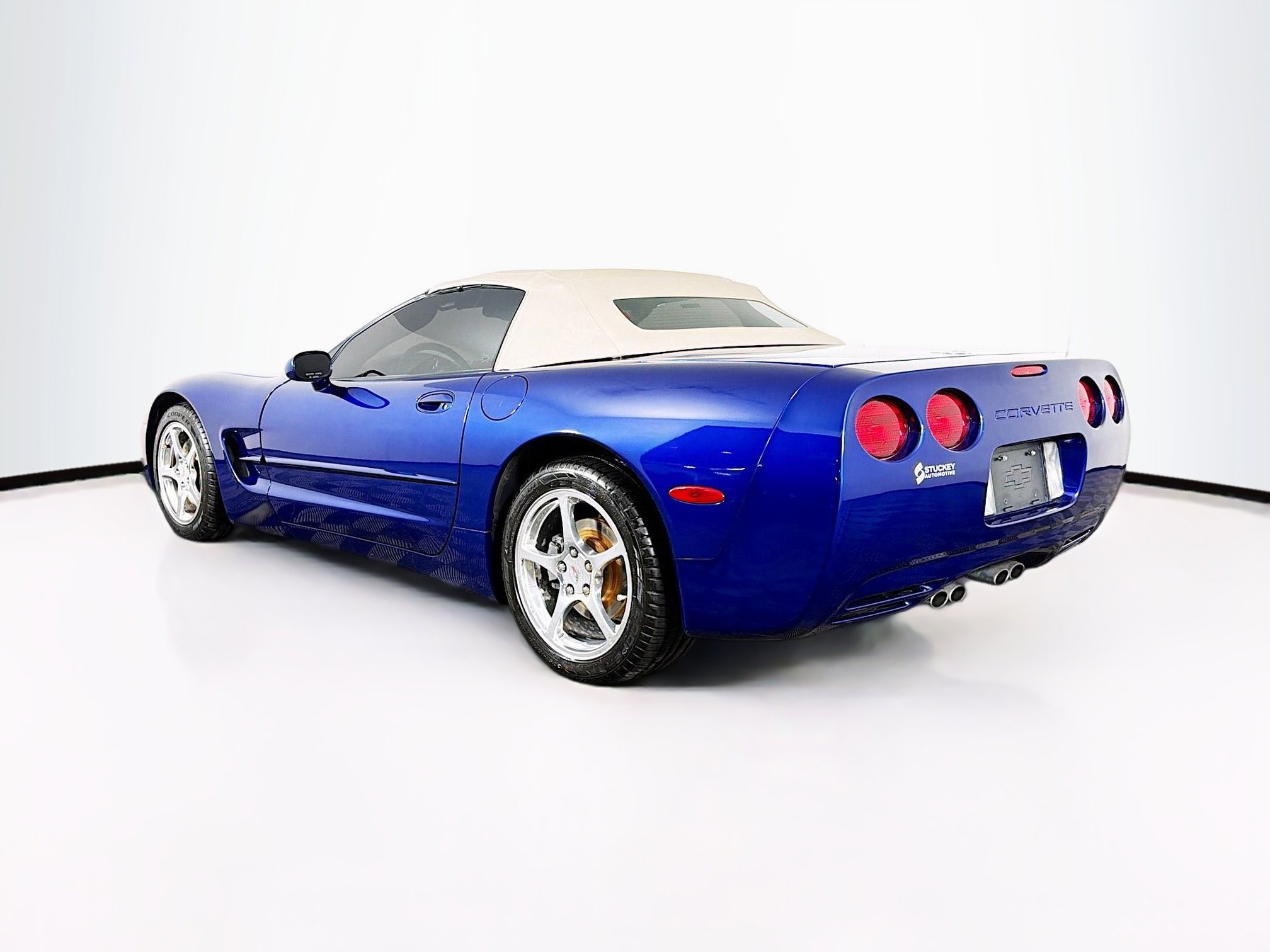 Used 2004 Chevrolet Corvette Convertible w/ Preferred Equipment Group image 6