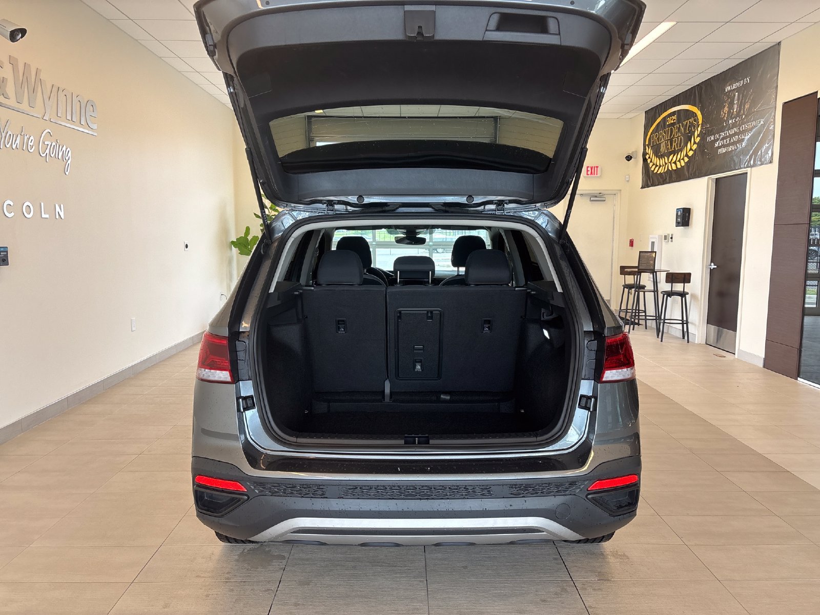Used 2024 Volkswagen Taos S FWD image 11
