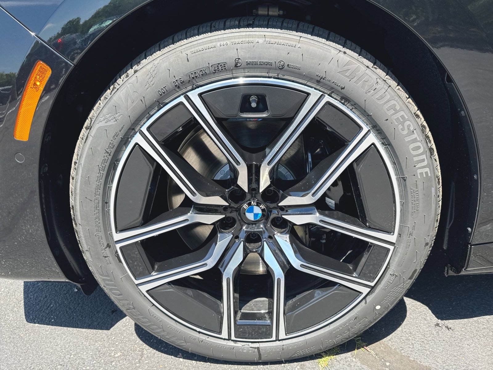 New 2026 BMW i7 eDrive50 w/ M Sport Package RWD image 7