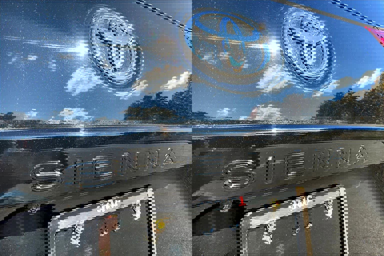 Certified 2017 Toyota Sienna LE image 32