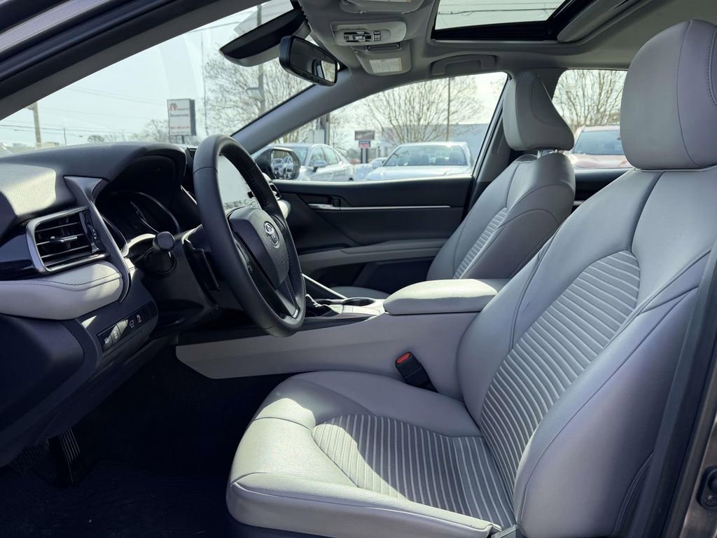 Certified 2022 Toyota Camry SE image 19