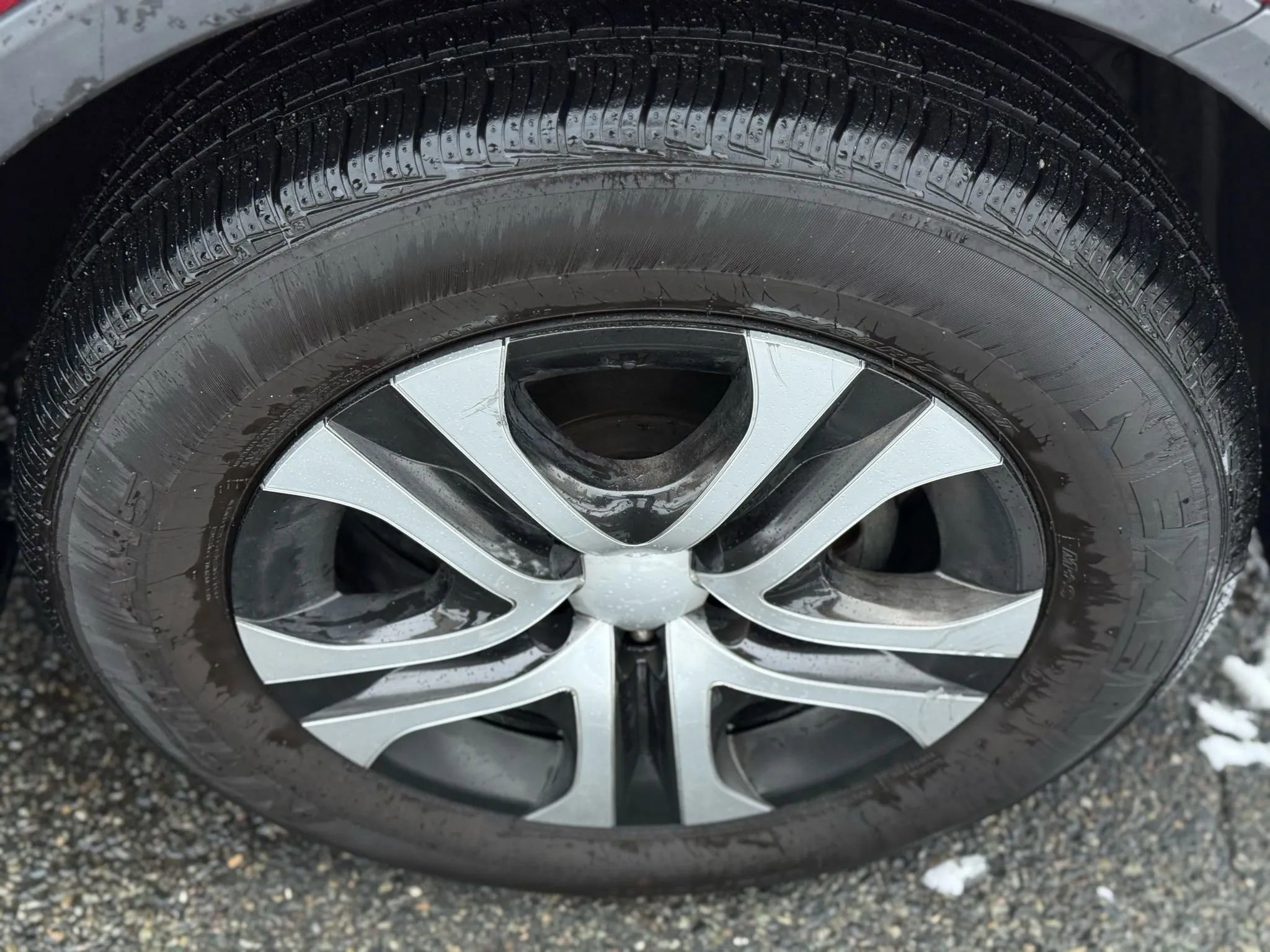 Used 2016 Toyota RAV4 LE image 29