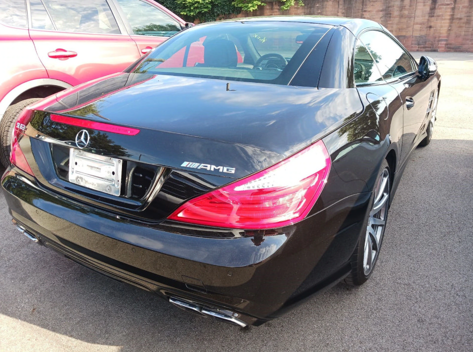 Used 2015 Mercedes-Benz SL 63 AMG image 3