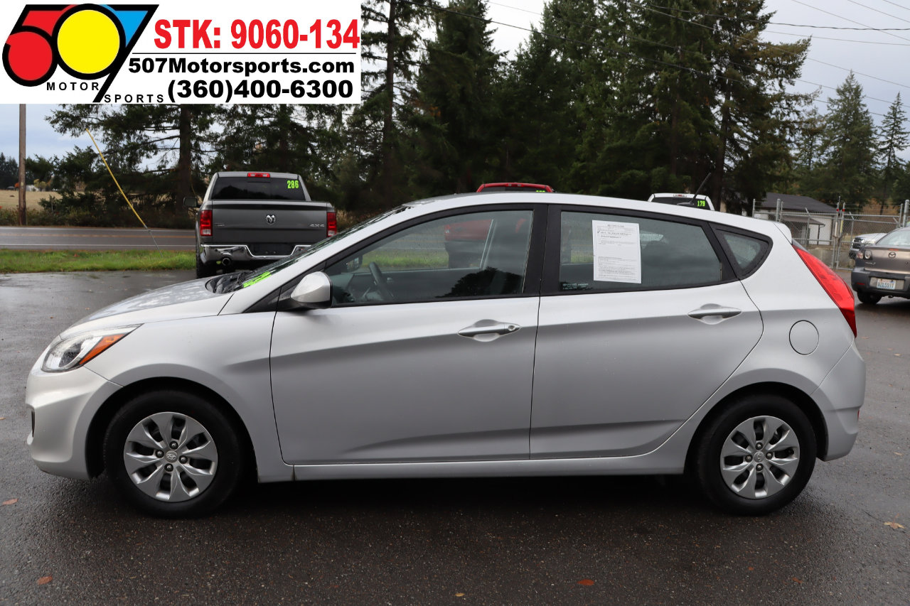 Used 2017 Hyundai Accent SE image 5
