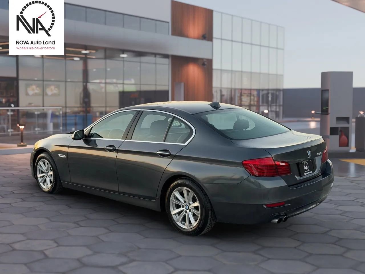 Used 2016 BMW 528i Sedan image 6