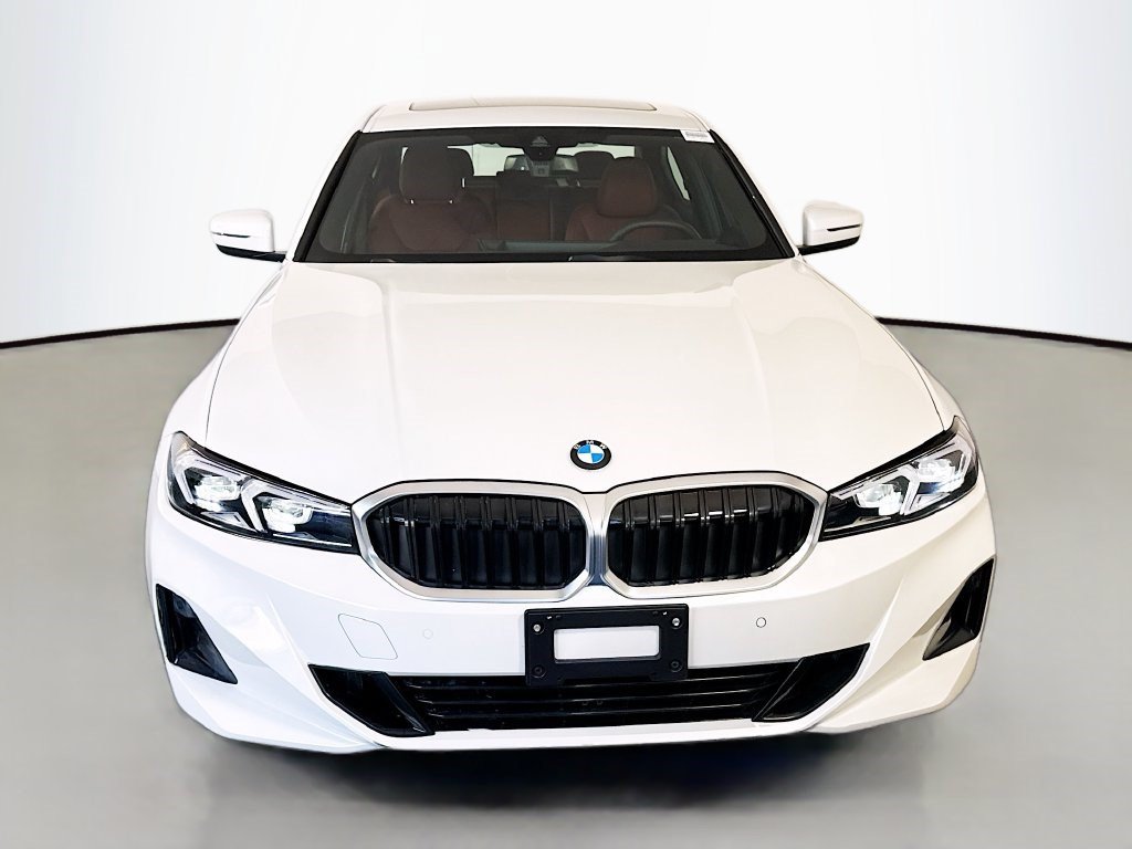 Used 2026 BMW 330i Sedan RWD image 2