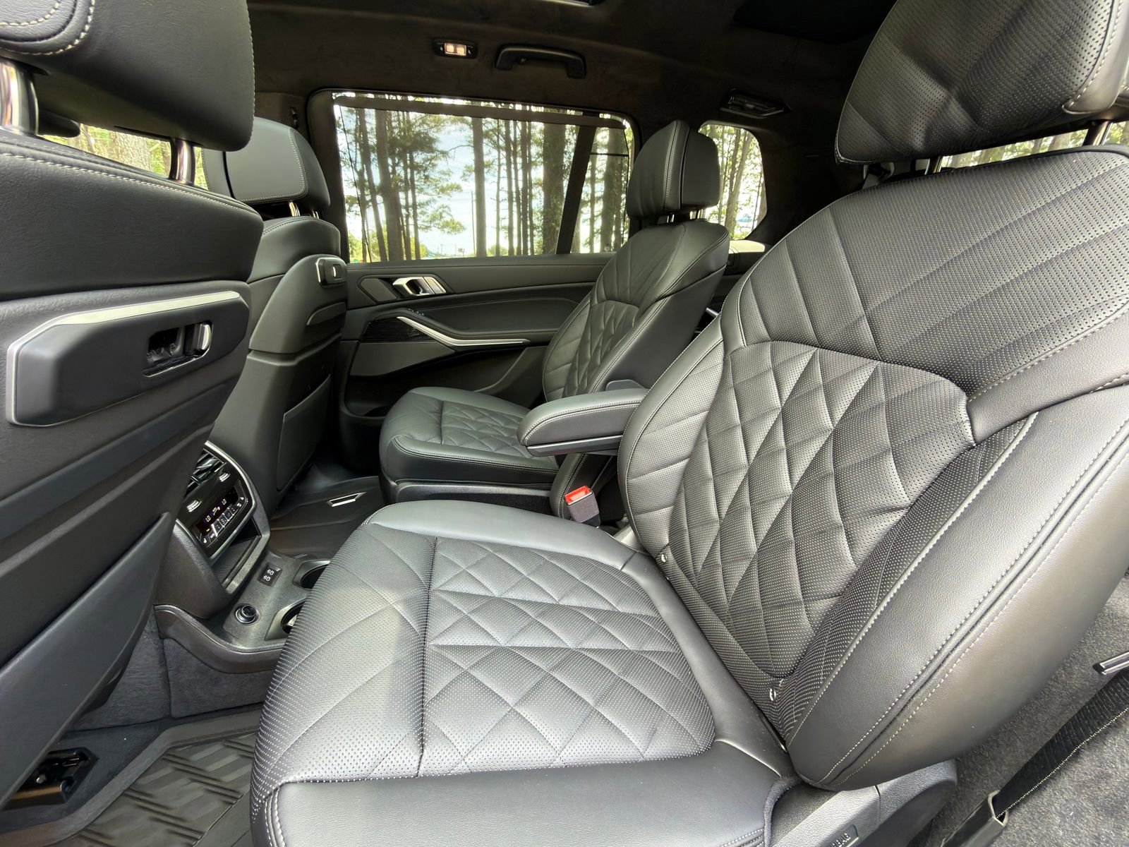 New 2026 BMW X7 xDrive40i w/ M Sport Package image 14