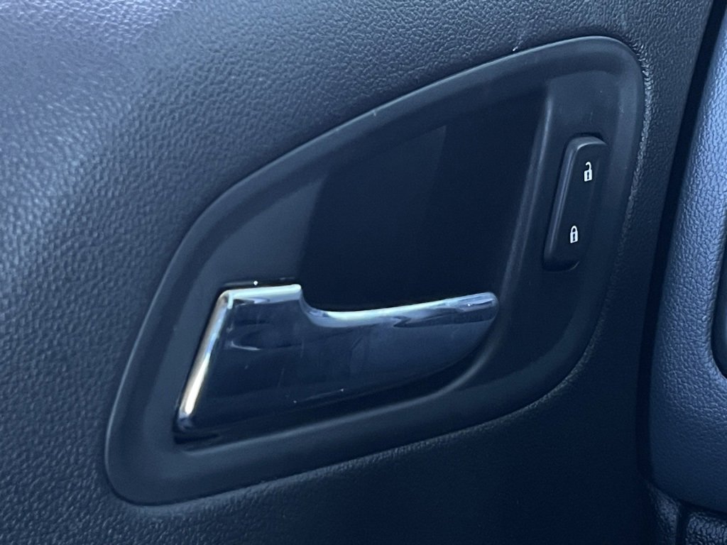 Used 2021 Chevrolet Colorado Z71 w/ Safety Package image 12