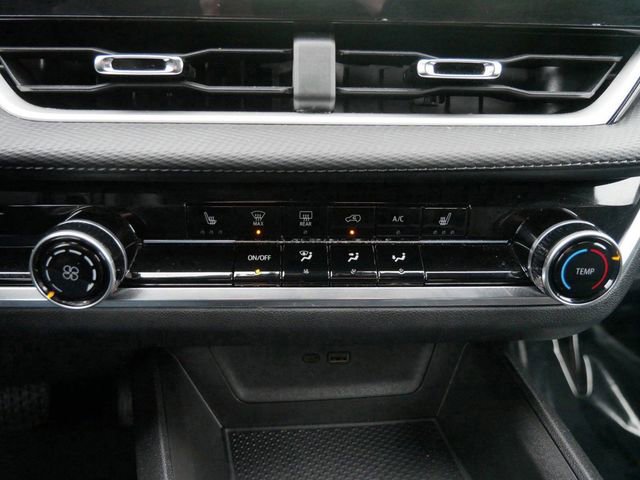 Used 2025 Chevrolet Equinox LT image 22