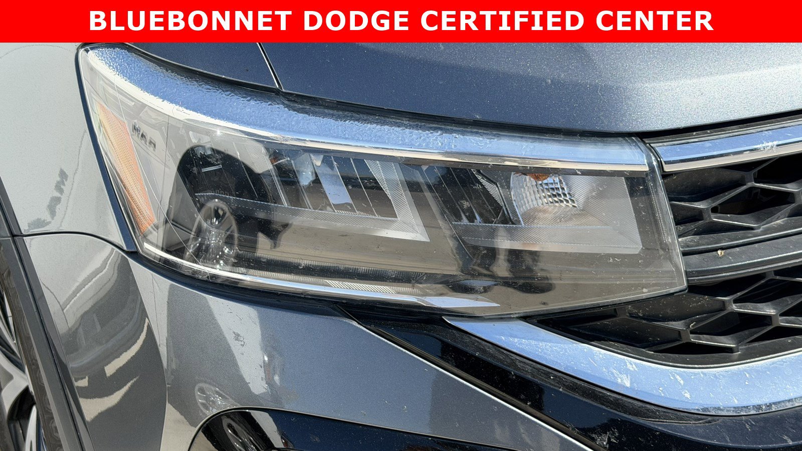 Used 2022 Volkswagen Taos SE w/ Panoramic Sunroof Package FWD image 14