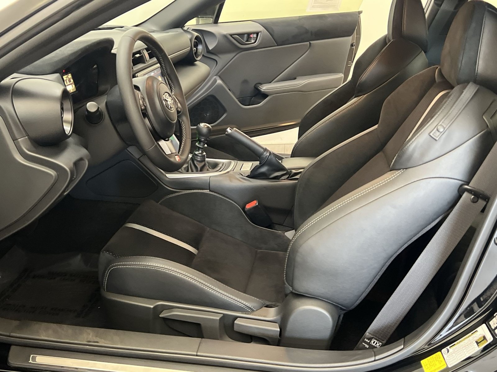 Used 2026 Toyota GR86 Premium RWD image 12