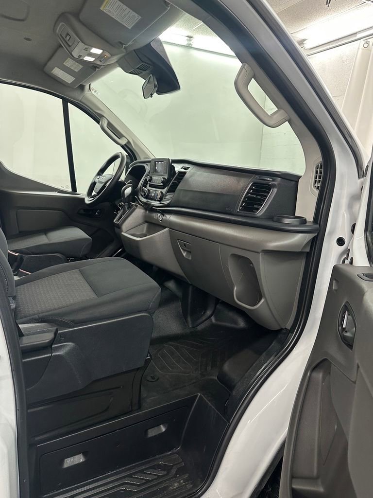 Used 2023 Ford Transit 250 Low Roof AWD w/ Exterior Upgrade Package image 27