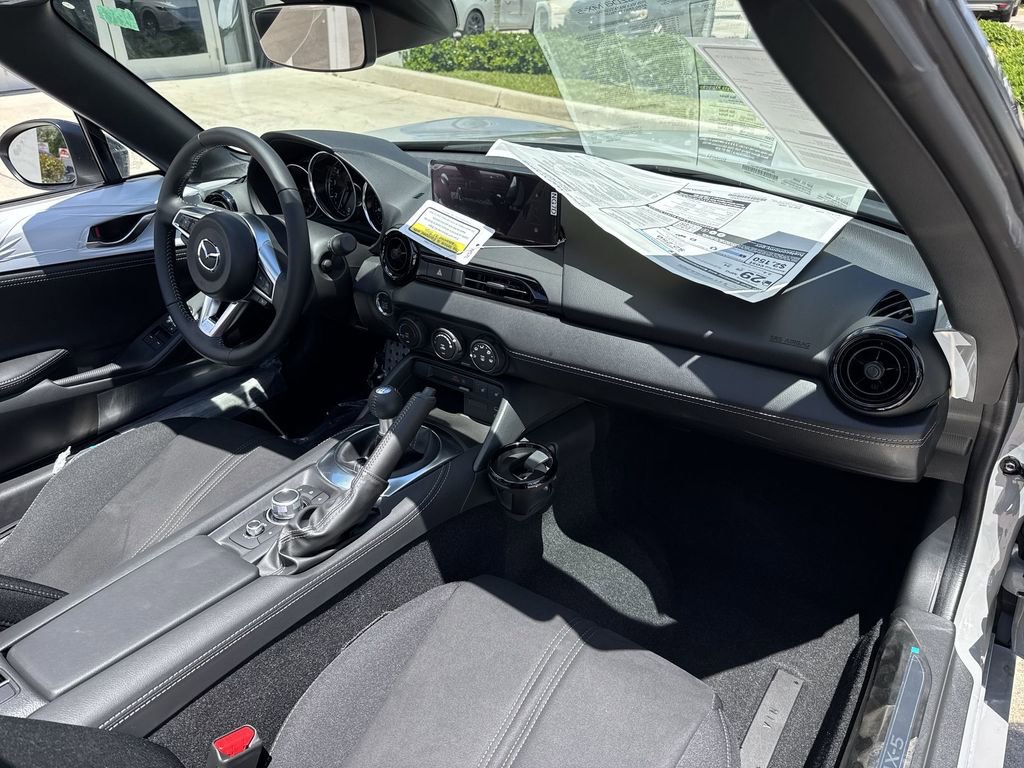New 2026 MAZDA MX-5 Miata Club w/ Interior Package RWD image 14