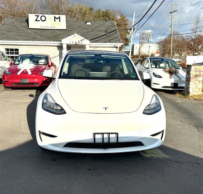 Used 2022 Tesla Model Y Long Range image 8