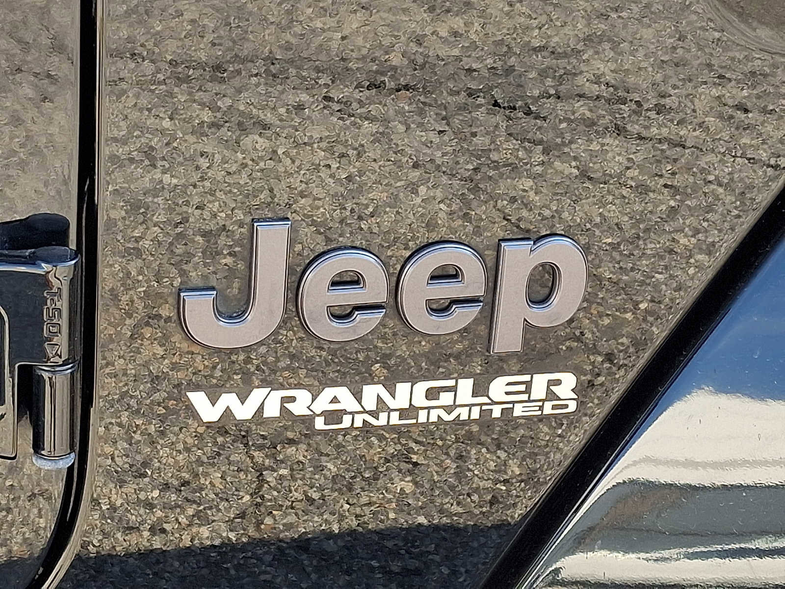 Used 2019 Jeep Wrangler Unlimited Sahara w/ Quick Order Package 24M Moab AWD/4WD image 32