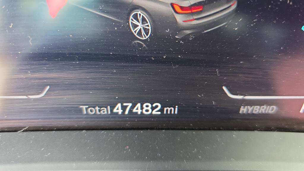 Used 2022 BMW 330e xDrive w/ M Sport Package image 12