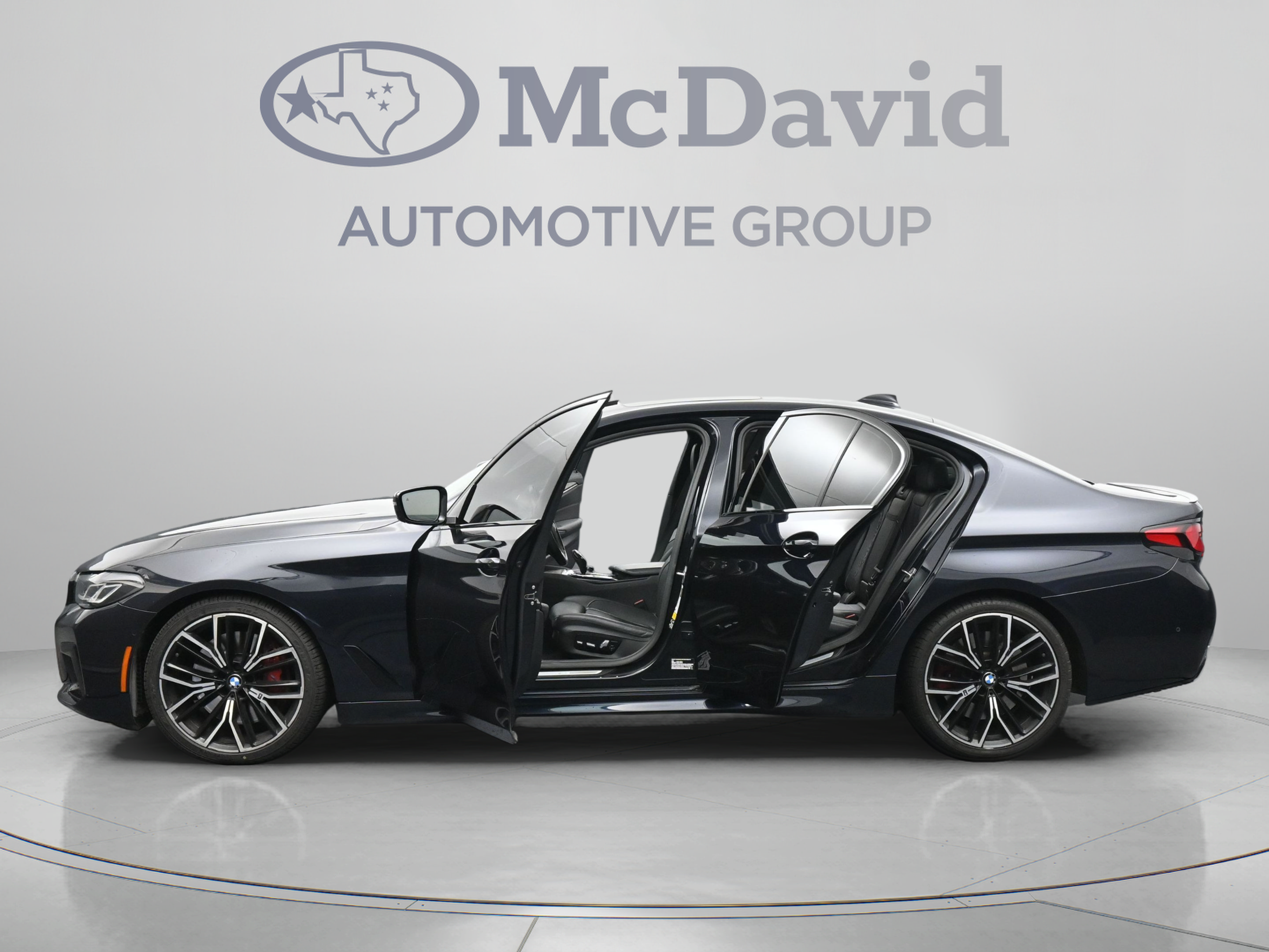 Used 2022 BMW M550i xDrive w/ Dynamic Handling Package AWD/4WD image 42