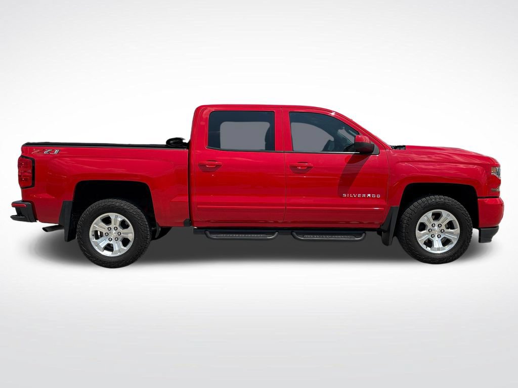 Used 2018 Chevrolet Silverado 1500 LT w/ All Star Edition AWD/4WD image 8