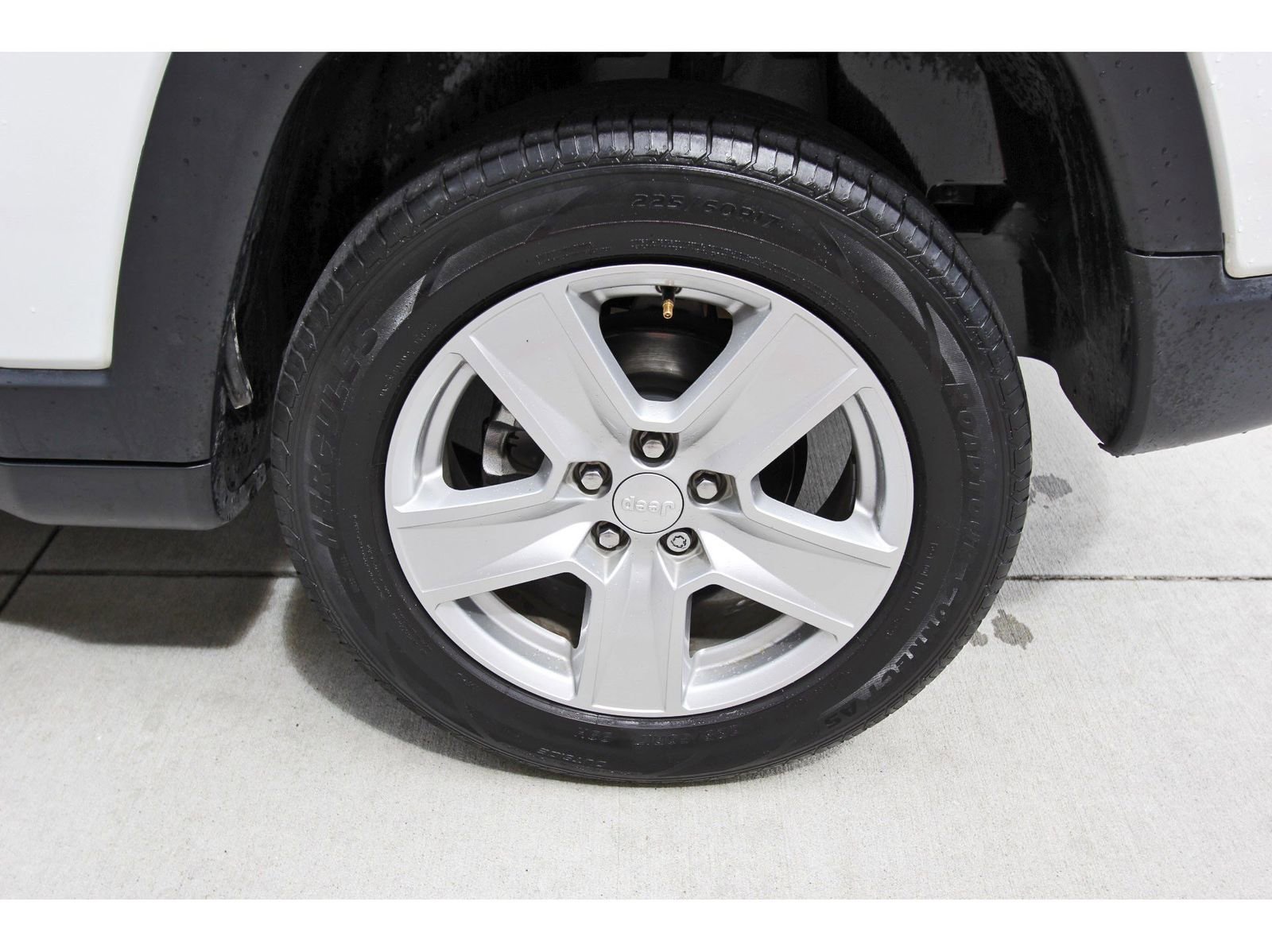 Used 2022 Jeep Compass Latitude AWD/4WD image 28