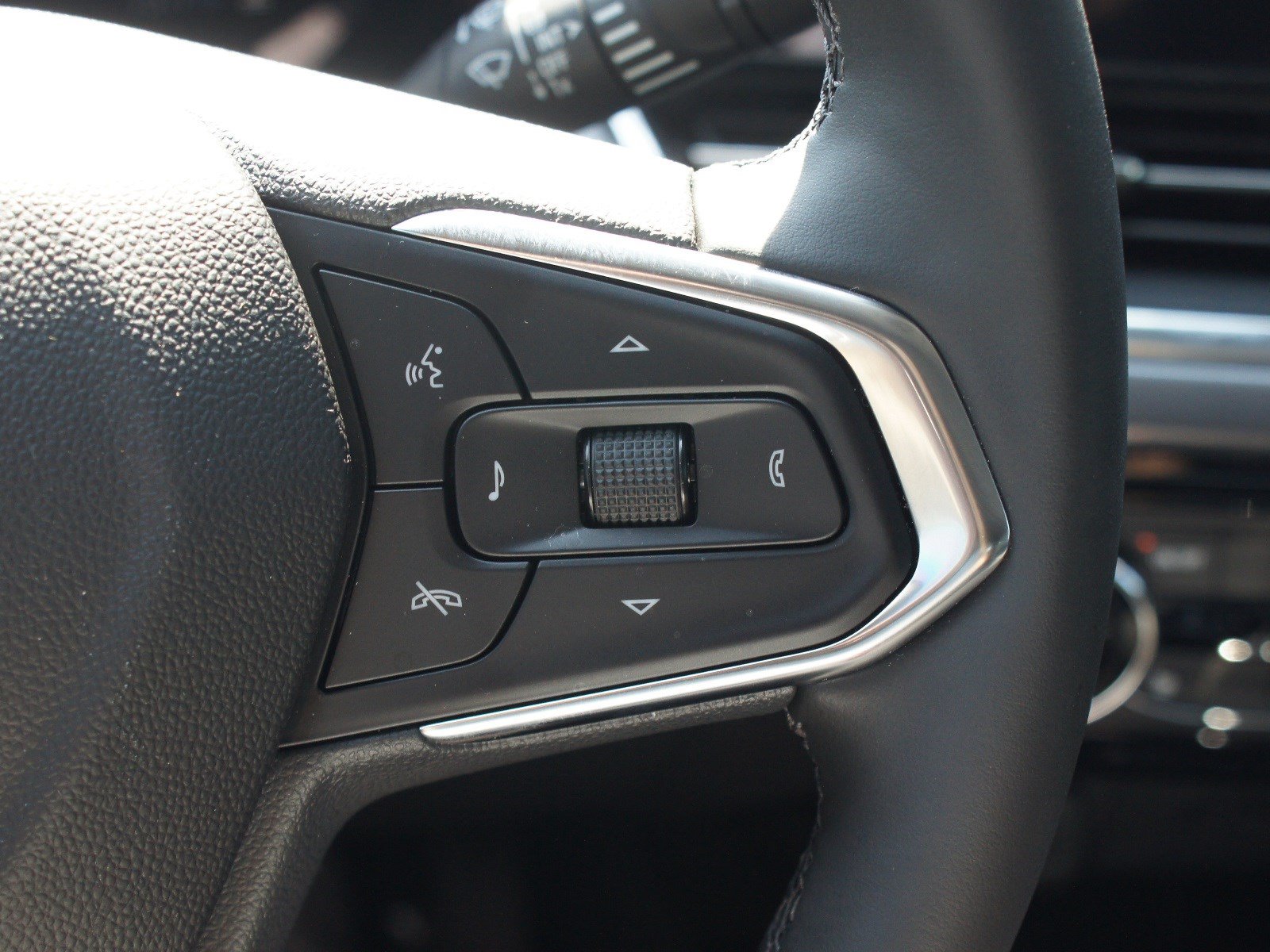 Used 2026 Chevrolet Trax ACTIV w/ Driver Confidence Package FWD image 10