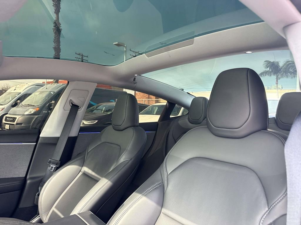 Used 2025 Tesla Model 3 Long Range image 21