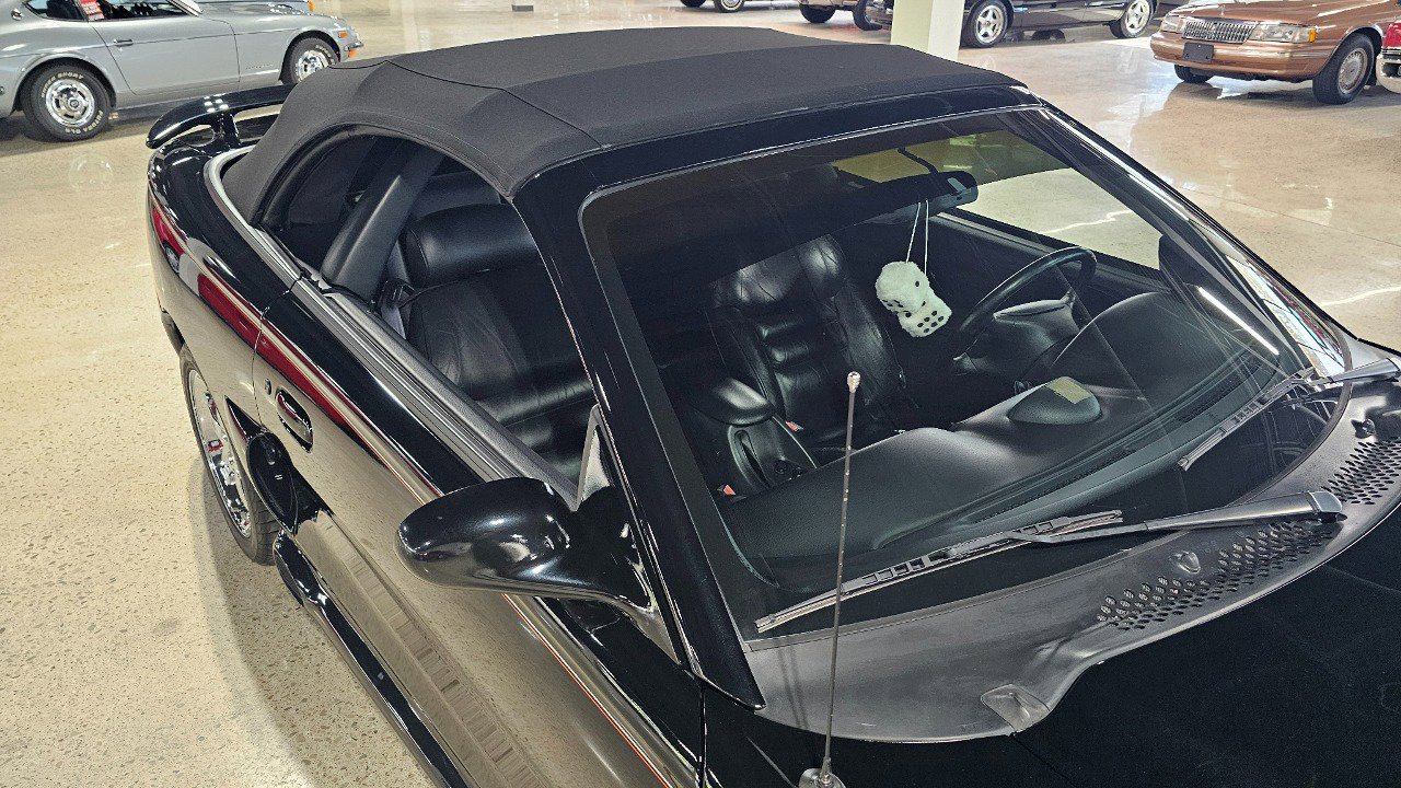 Used 1996 Ford Mustang Cobra image 17