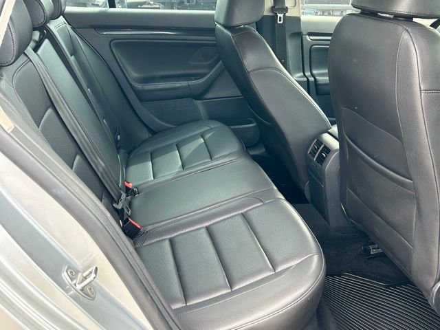 Used 2014 Volkswagen Jetta TDI image 16