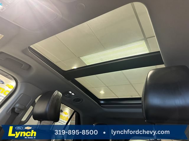 Used 2021 Ford Explorer XLT w/ Equipment Group 202A AWD/4WD image 4