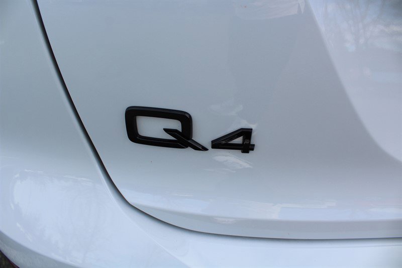 Used 2025 Audi Q4 e-tron Premium Plus w/ Premium Plus AWD/4WD image 36