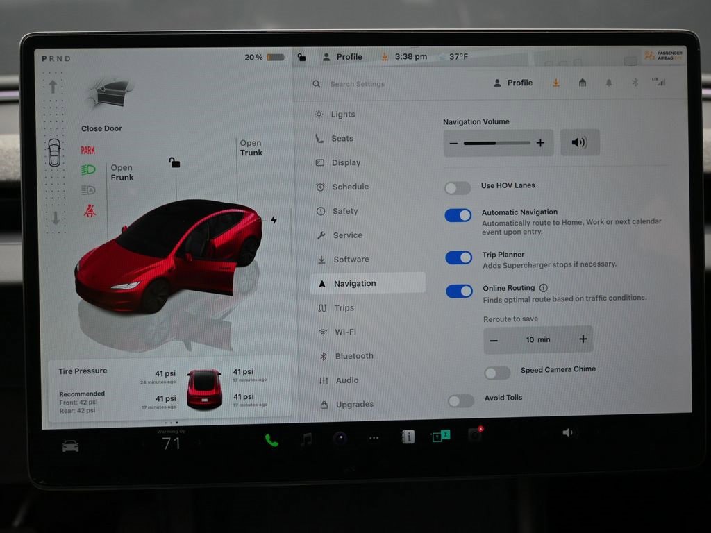 Used 2024 Tesla Model 3 Standard Range image 30