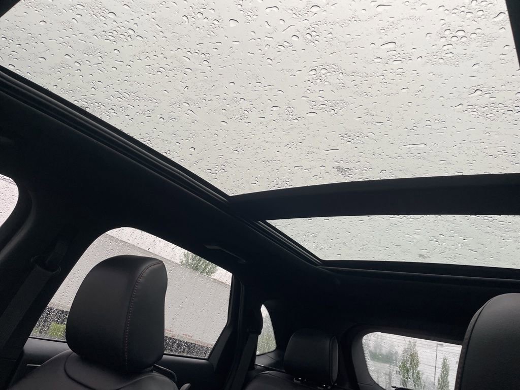 Used 2022 Ford Edge ST-Line AWD/4WD image 23