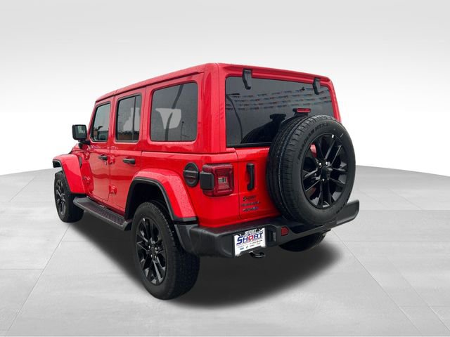 Used 2025 Jeep Wrangler Sahara 4xe image 3