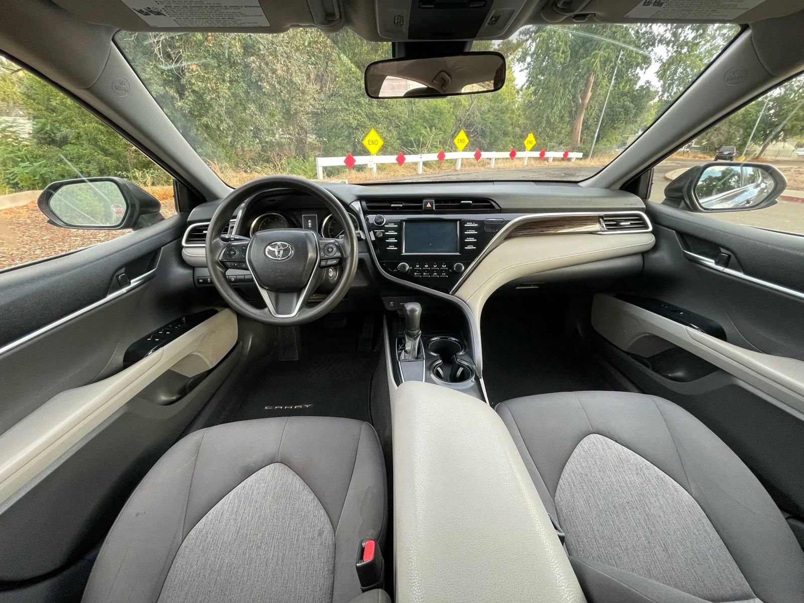 Used 2018 Toyota Camry SE image 11