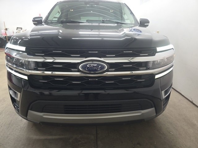 Used 2024 Ford Expedition Max Limited image 22