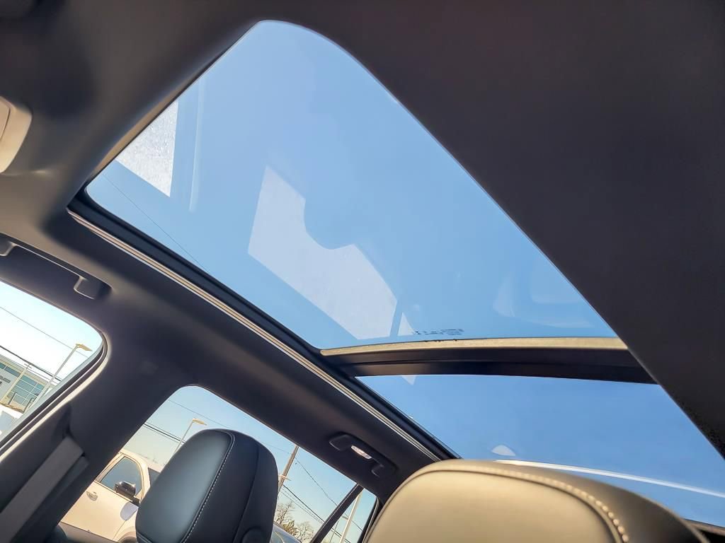 Used 2025 GMC Terrain Elevation w/ Elevation Premium Package image 10