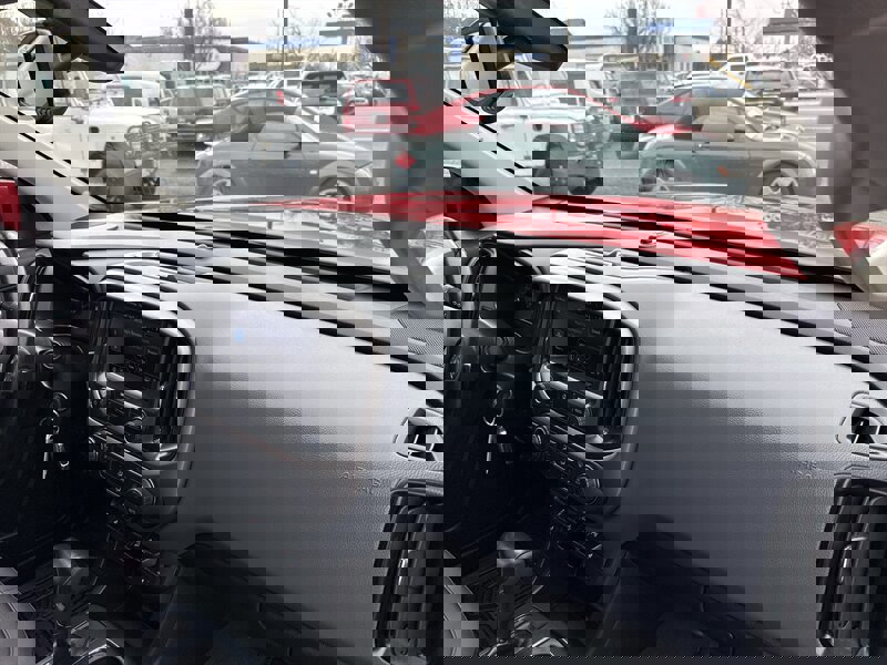 Used 2019 Chevrolet Colorado Z71 image 28