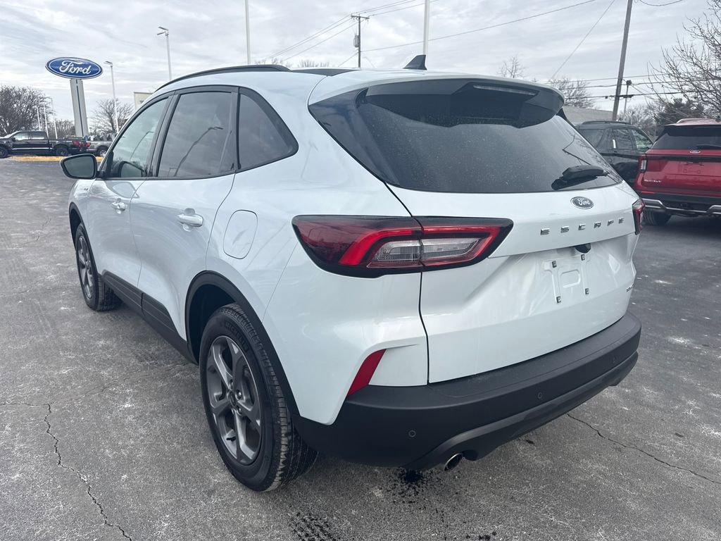 Used 2025 Ford Escape ST-Line Select w/ Tech Pack #1 image 9