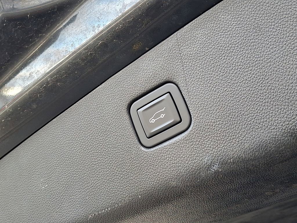 Used 2019 Chevrolet Blazer LT w/ Sun and Wheels Package image 28