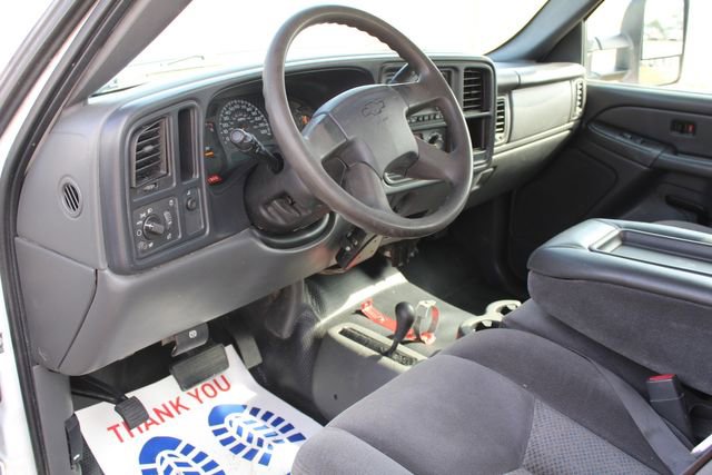 Used 2006 Chevrolet Silverado 2500 W/T w/ Heavy-Duty Power Package image 14