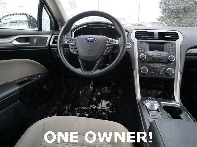 Used 2017 Ford Fusion S image 11