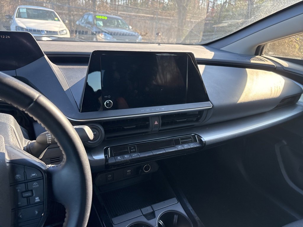Used 2024 Toyota Prius LE image 12