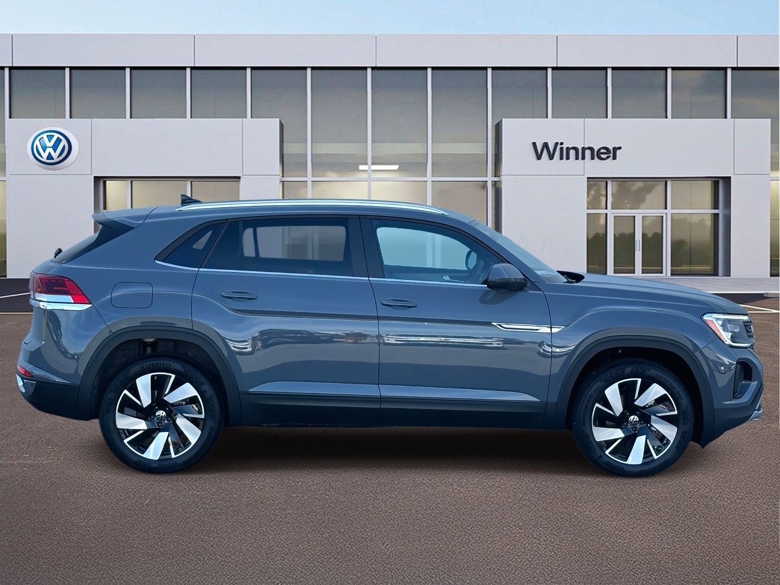 New 2026 Volkswagen Atlas Cross Sport SE image 6